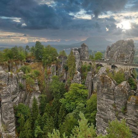 Апартаменты *Neu* 2 Zi, Offene Kueche, Balkon Пирна Экстерьер фото