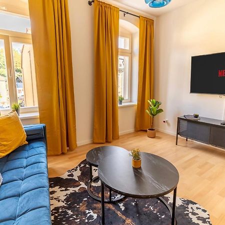 Апартаменты *Neu* 2 Zi, Offene Kueche, Balkon Пирна Экстерьер фото